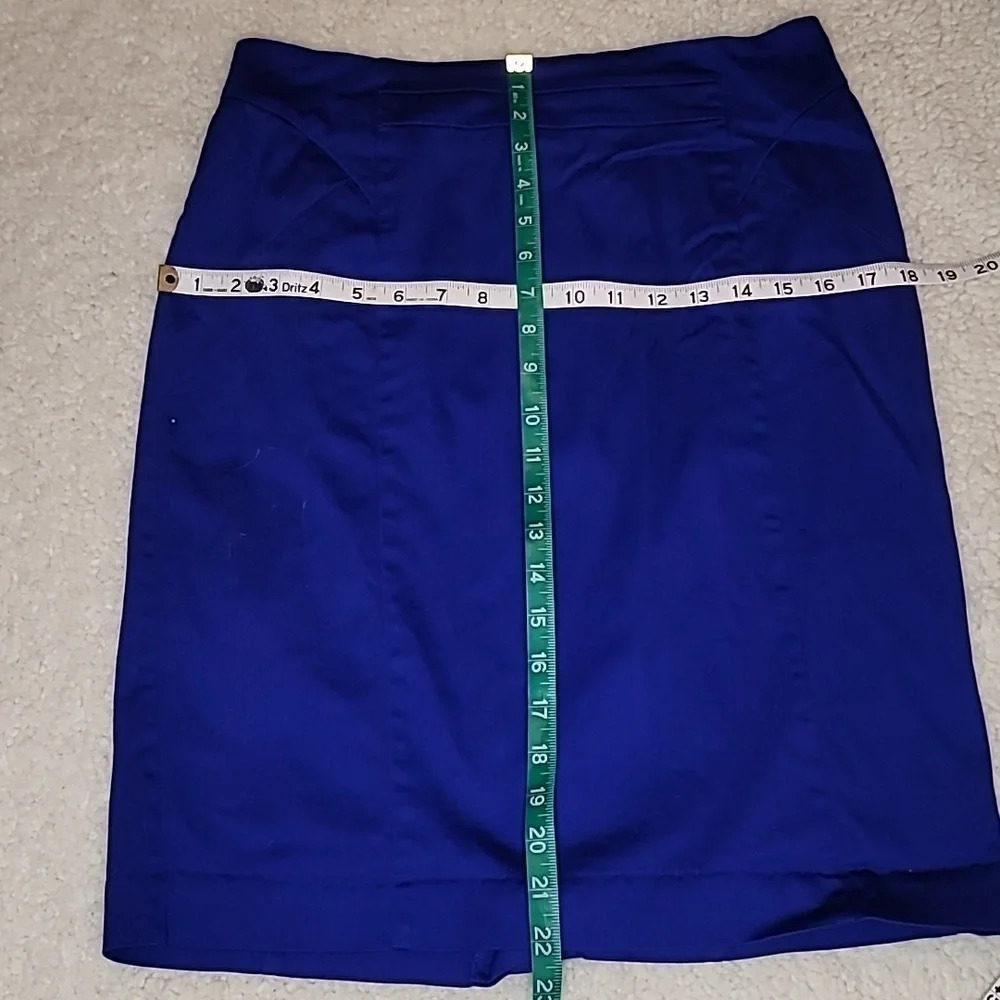 0051. EUC ~ Worthington ~ Royal Blue Skirt ~ Flattering Seams ~ Rear Kick Pleat - Picture 2 of 9